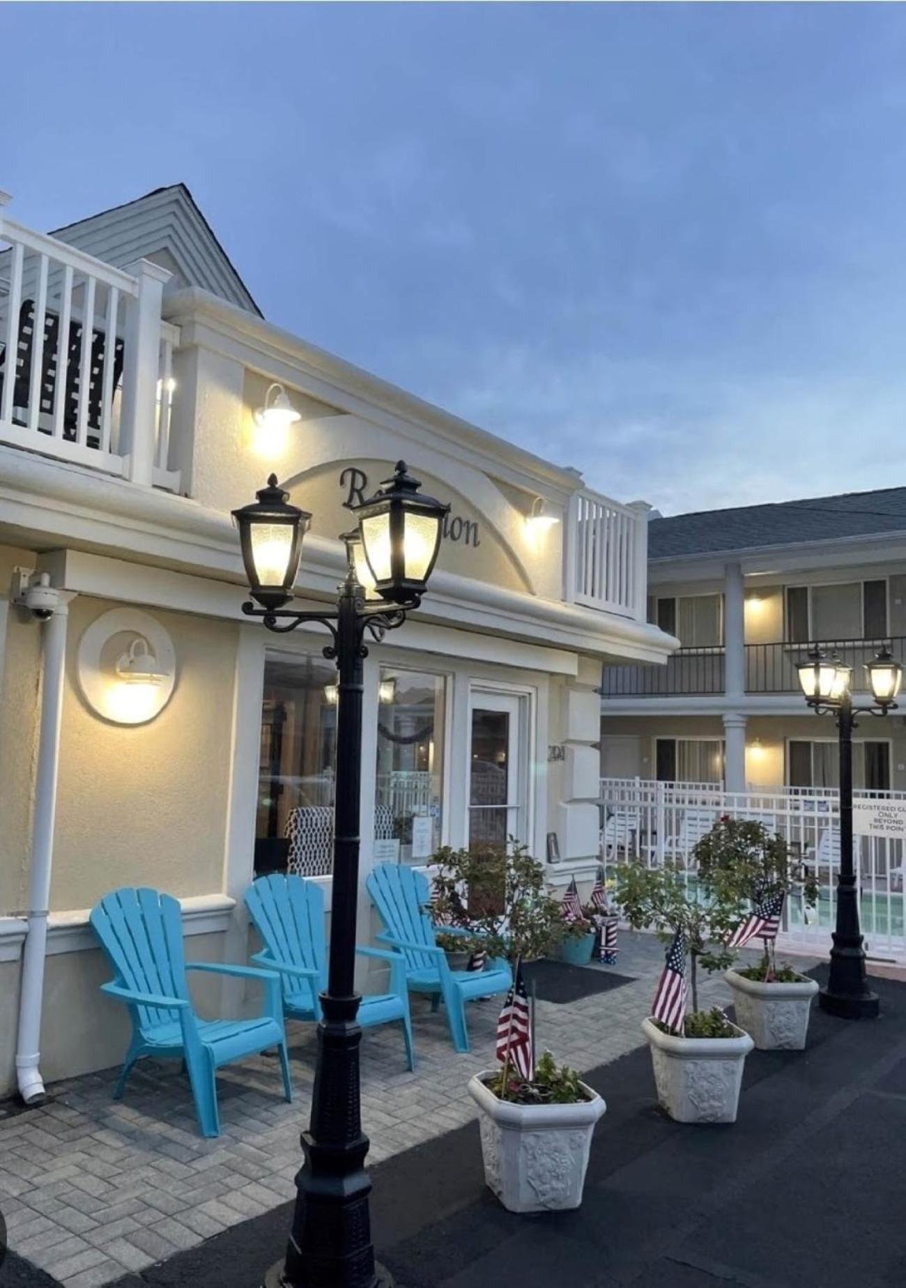 The Lamplight Inn Lavallette Bagian luar foto